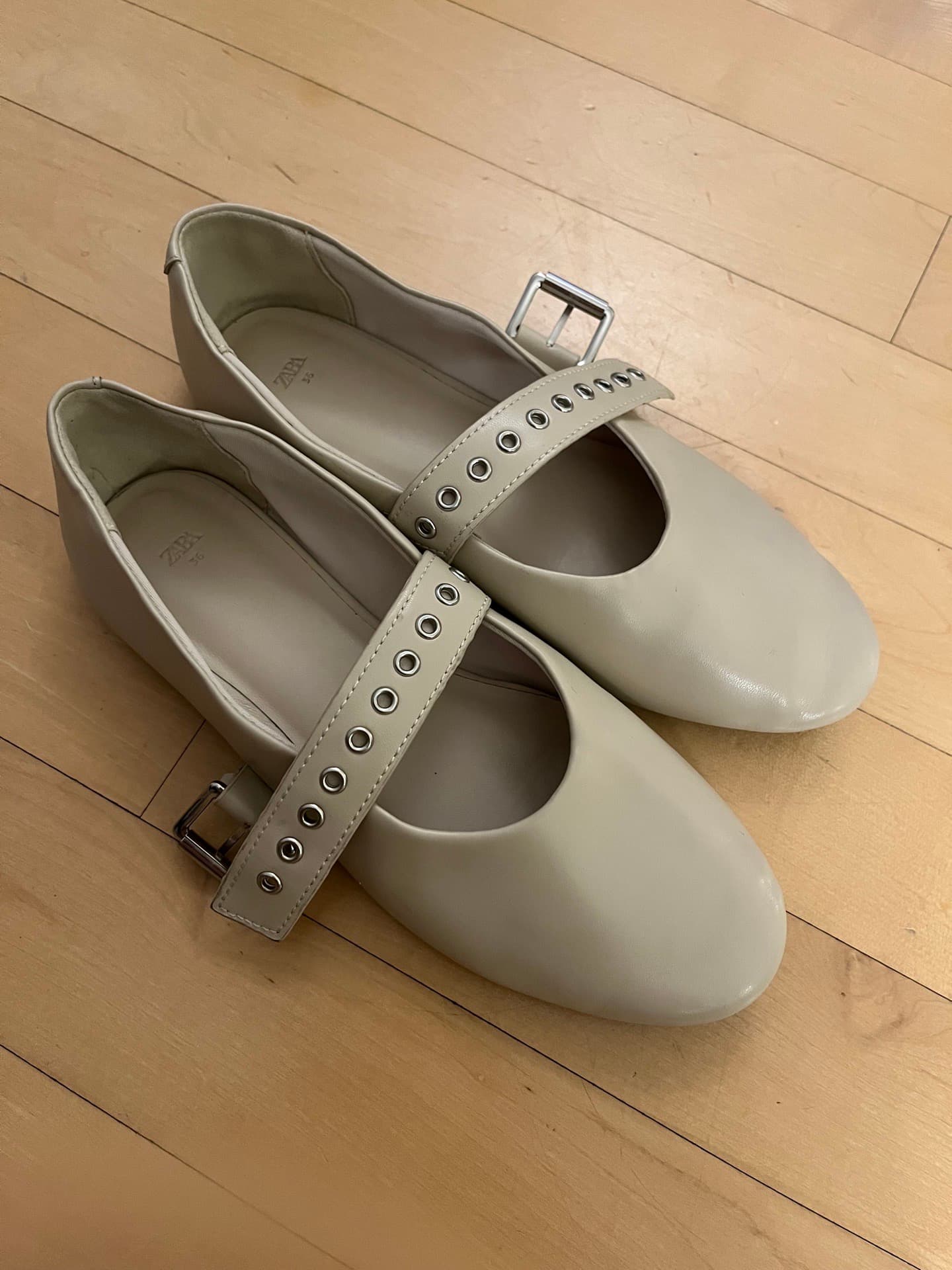 자라 여아 플랫슈즈(EU36, 220mm)