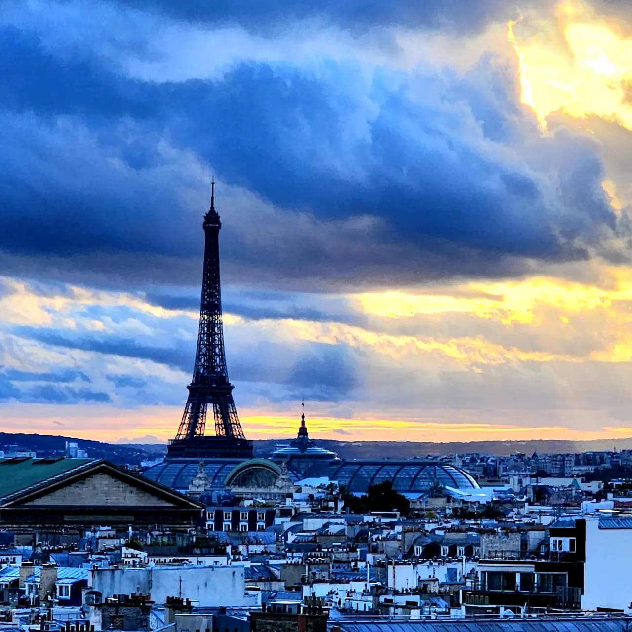 런던,바르셀로나,파리 호텔&티켓 양도