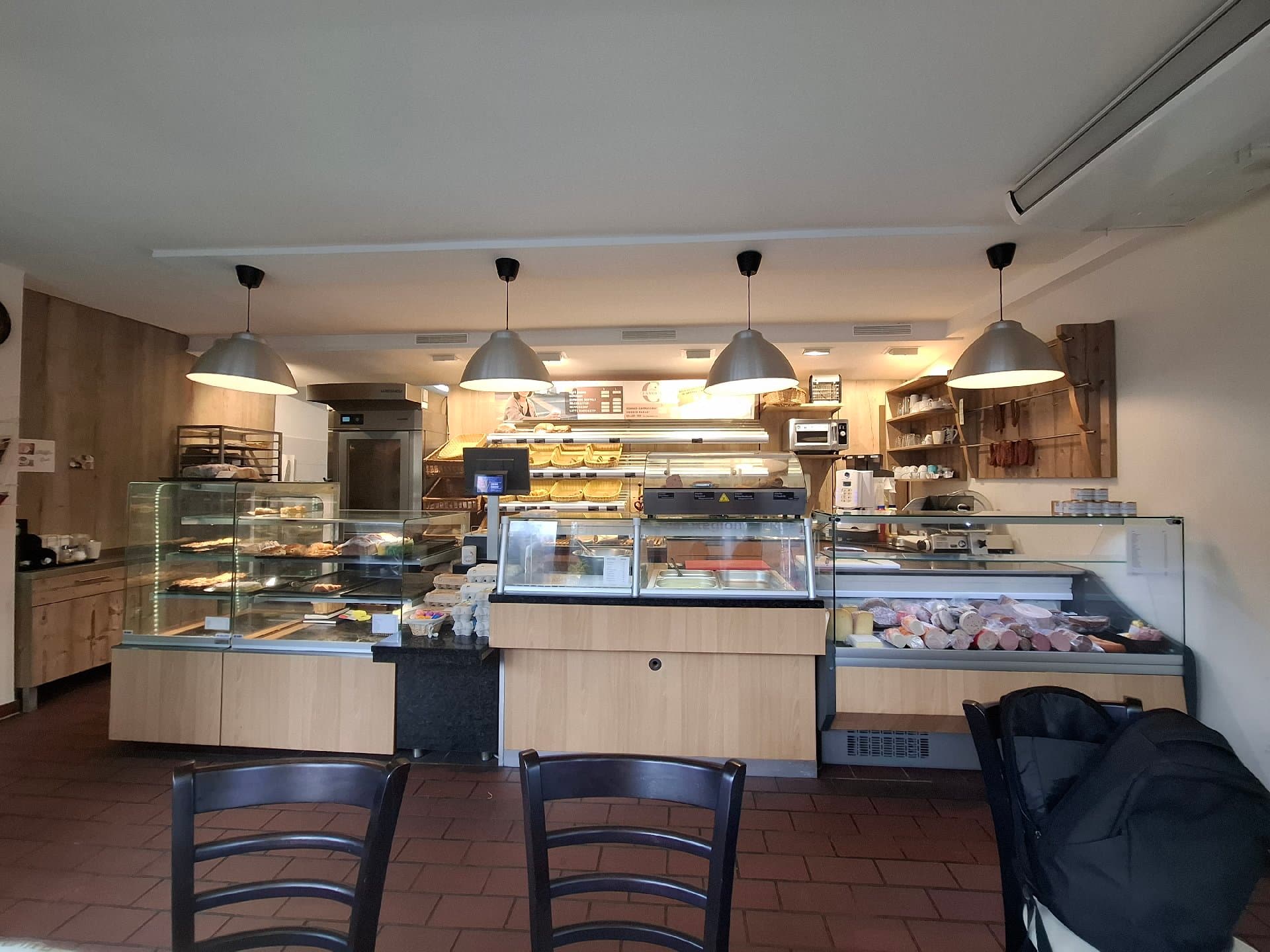 빵집을 인수하실 분을 찾습니다!