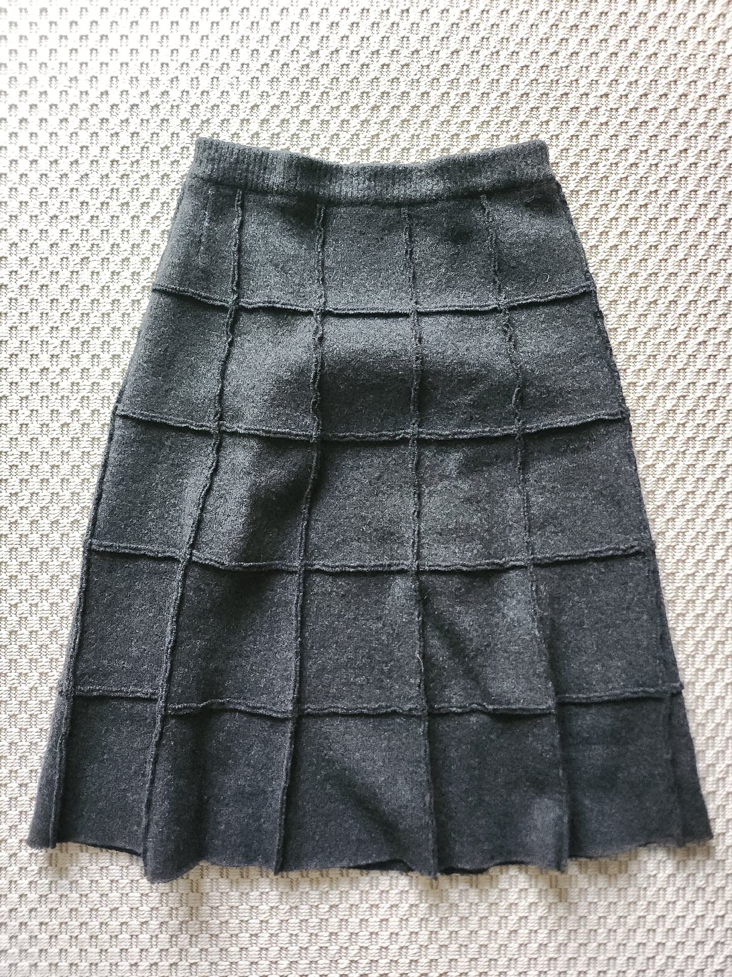 샤넬 미디 스커트