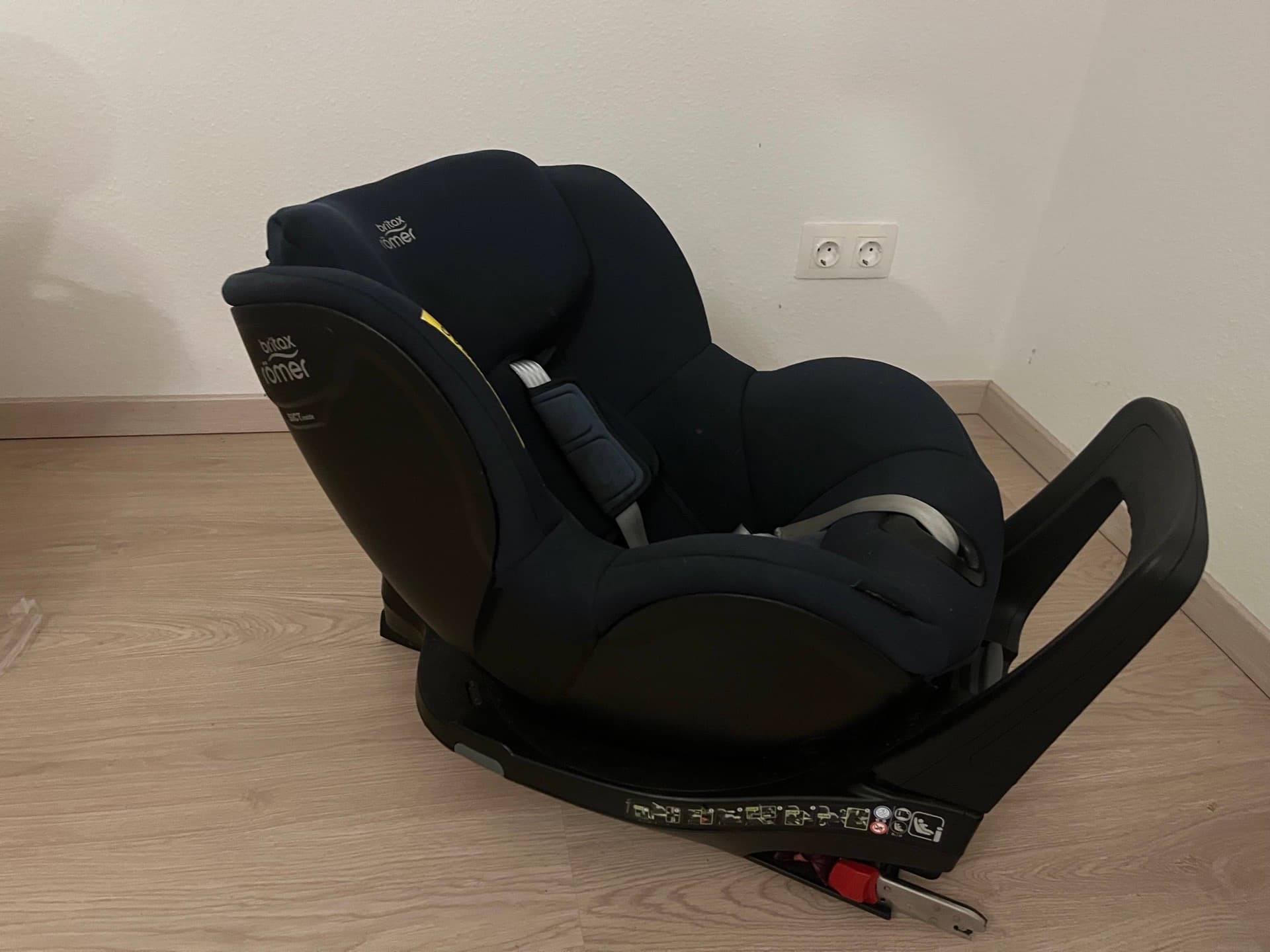 Britax Römer 유아용 카시트(신생아~만3세)