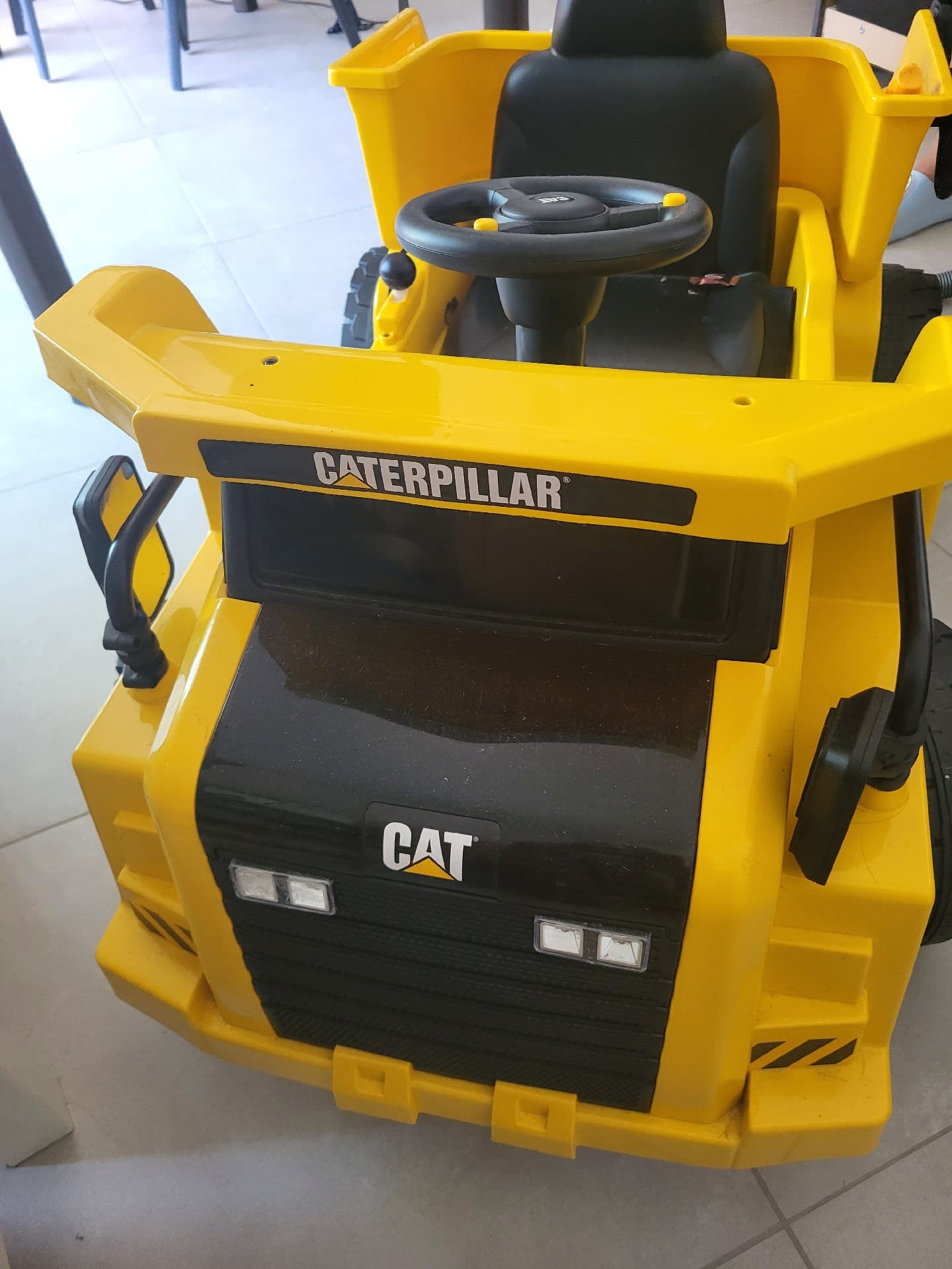캐터필러 전동 자동차 판매합니다 🚜
