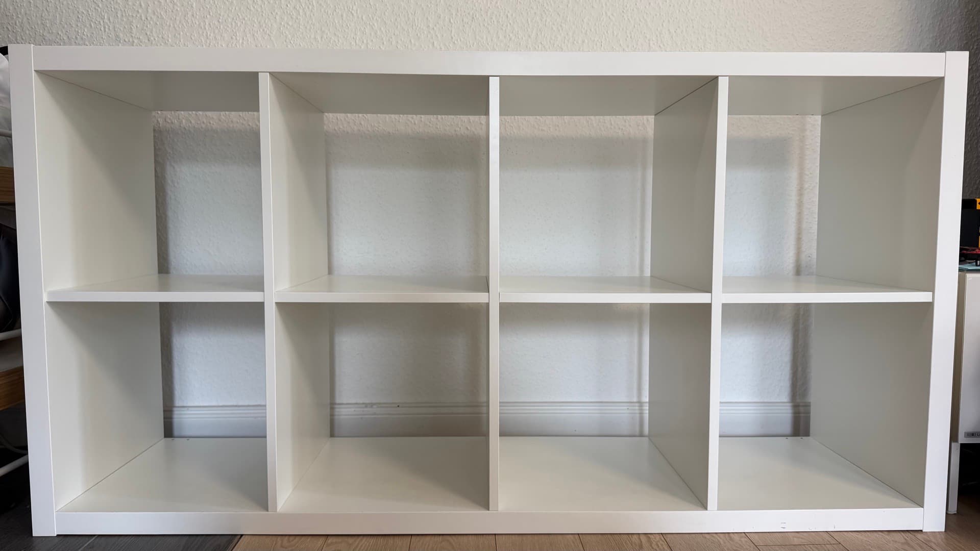 이케아 Kallax 2x4 화이트 책꽂이 선반