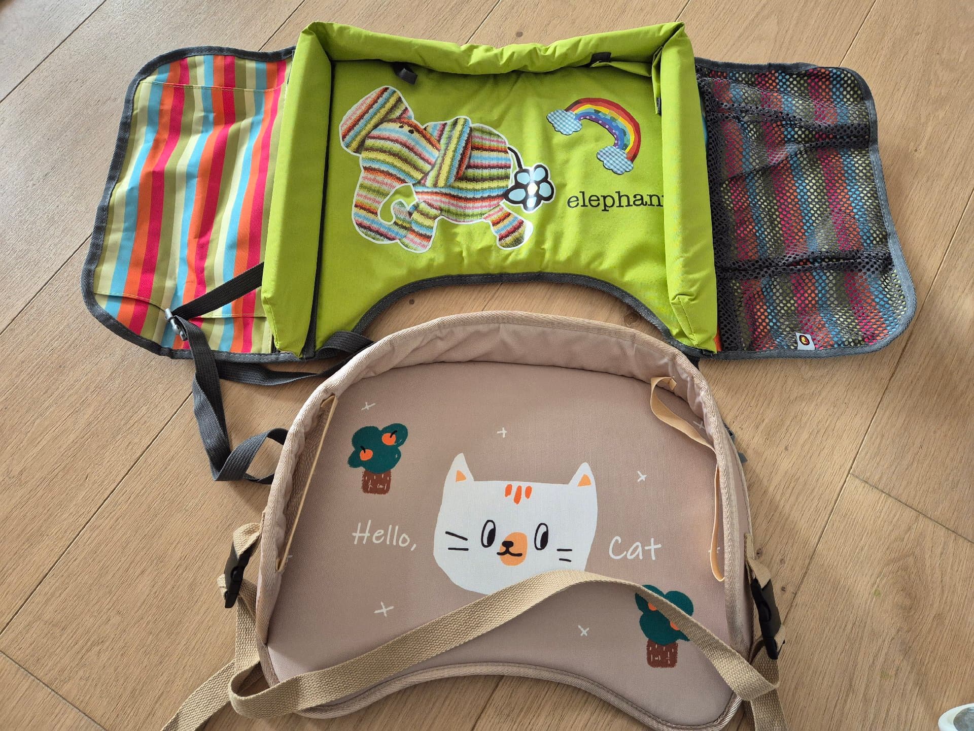 자동차 카시트 트레이