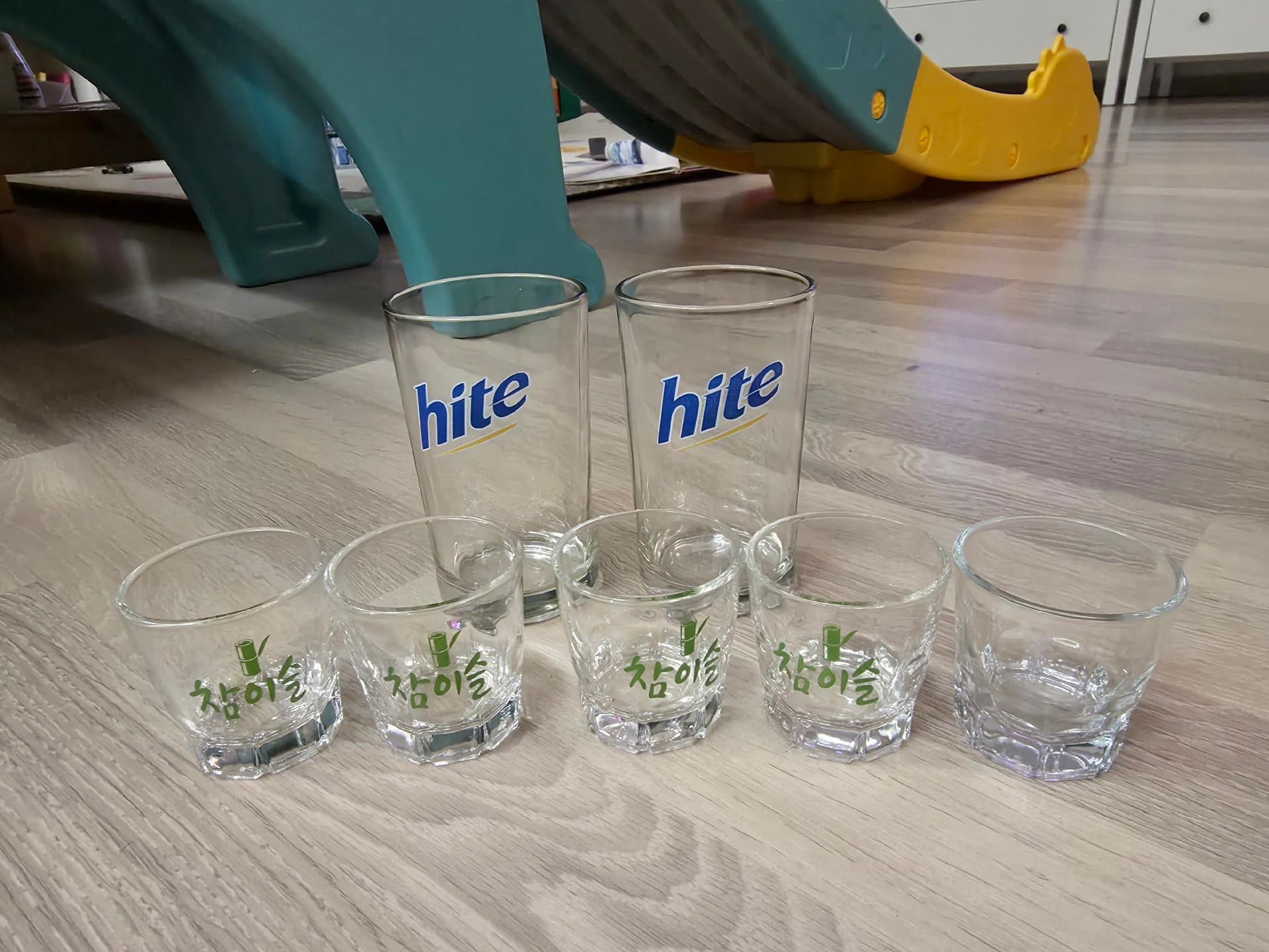 한국 맥주 소주잔