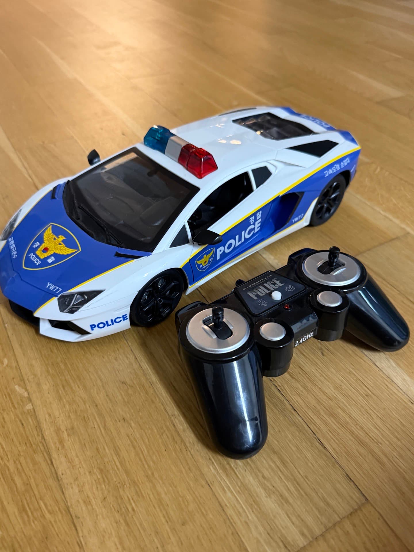 무선 조종 RC 자동차